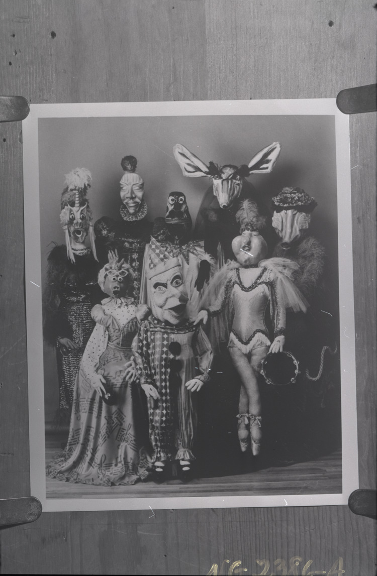 Arcade Puppets / Arcade Puppets | Lehigh Preserve
