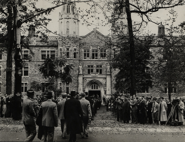 Crowd / Packard Laboratory / Dedication | Lehigh Preserve