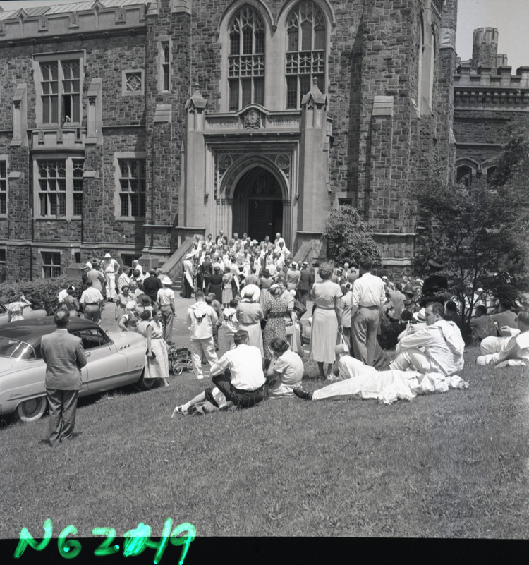 Group portrait / Linderman Library / Reunion | Lehigh Preserve