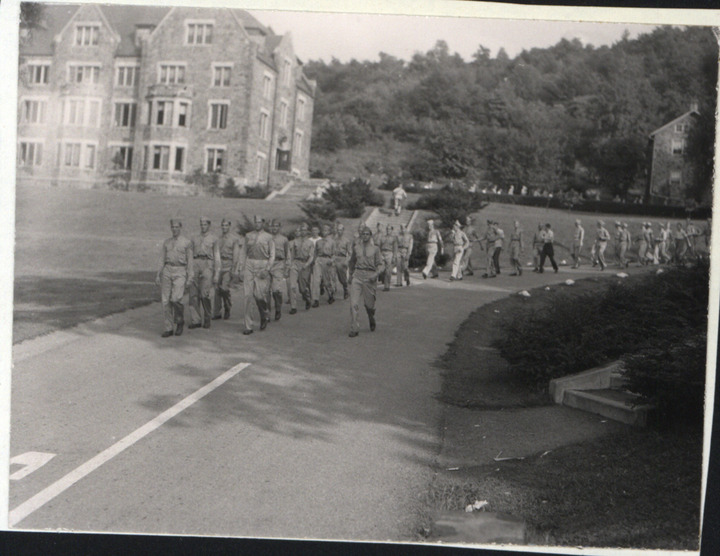 Group portrait / ROTC | Lehigh Preserve