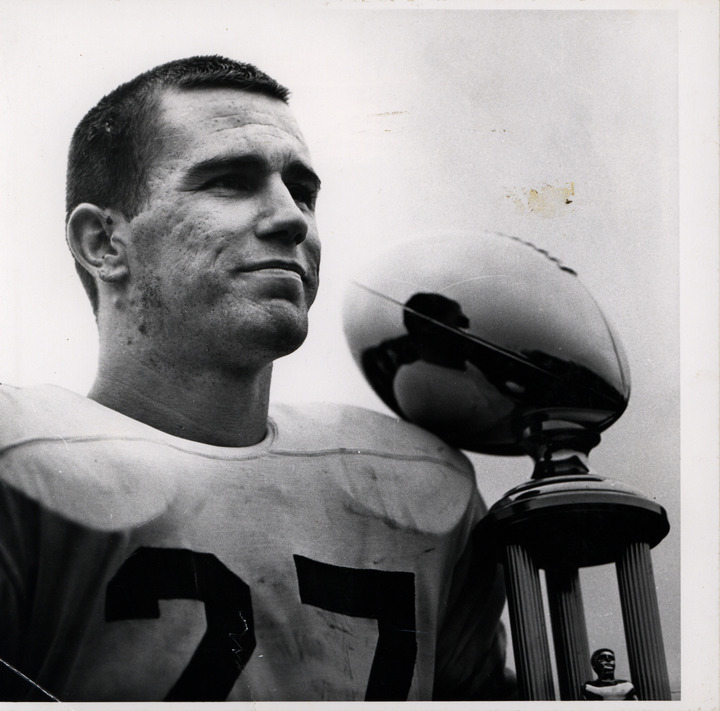 Portrait / Football Lehigh Preserve