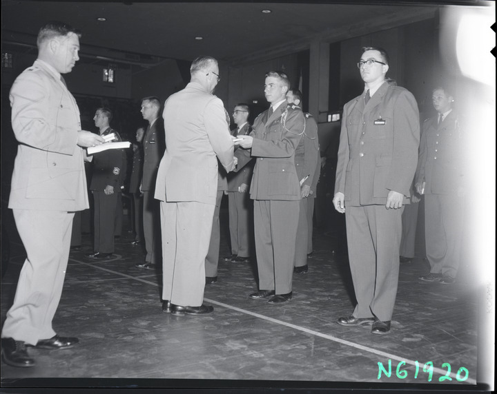 Group portrait / Grace Hall / ROTC; Awards | Lehigh Preserve